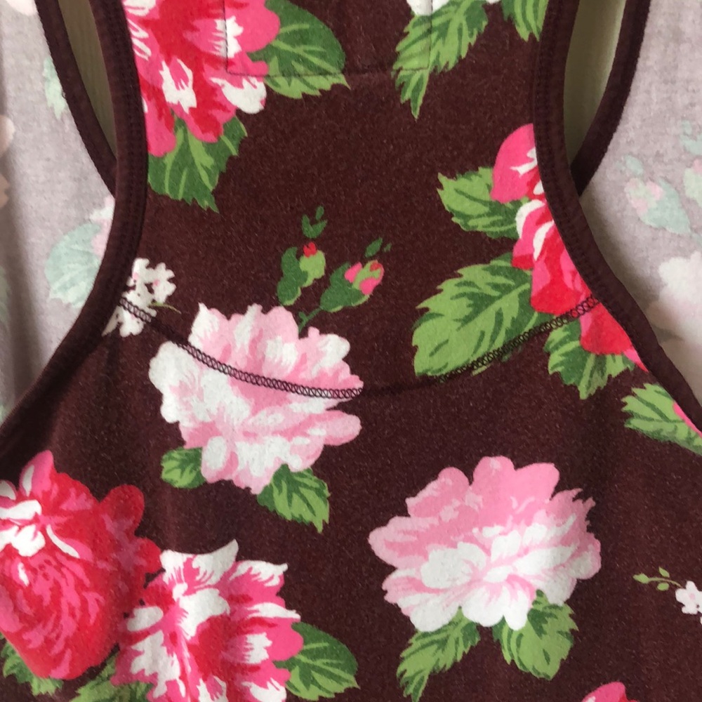 A&F Floral Tank - Picture 4 of 5